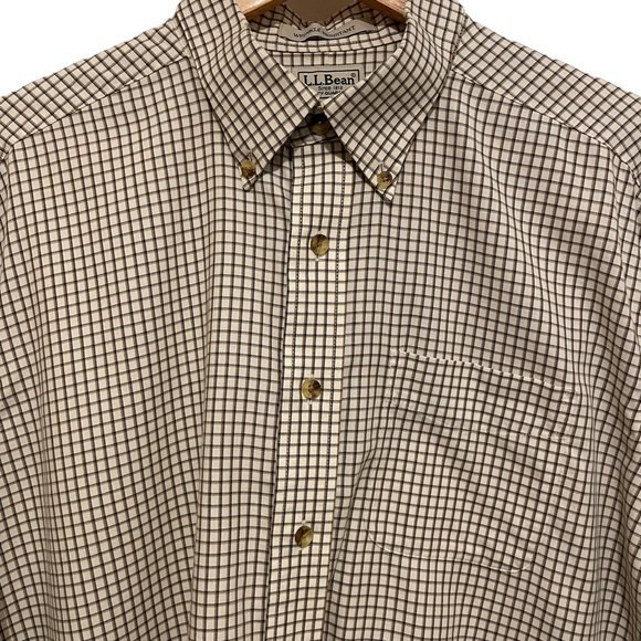L.L. Bean Wrinkle Resistant Plaid Long Sleeve Button Down Men’s Size Large - Picture 3 of 8